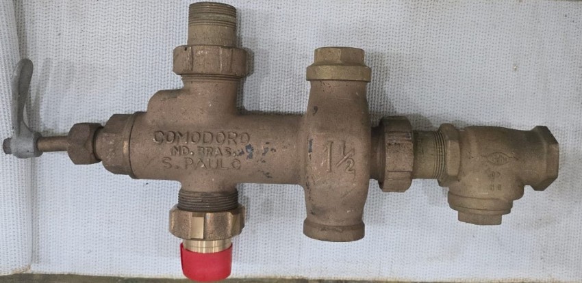 V�lvula Injetora Comodoro 1�''